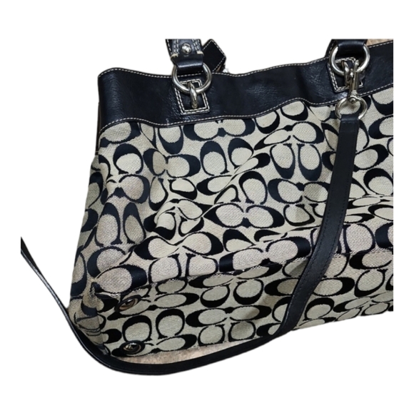 COACH 2 PIECE AUTH SIGNATURE PENELOPE  CROSSBODY TOTE W/ WRISTLET SET EUC - Picture 4 of 15